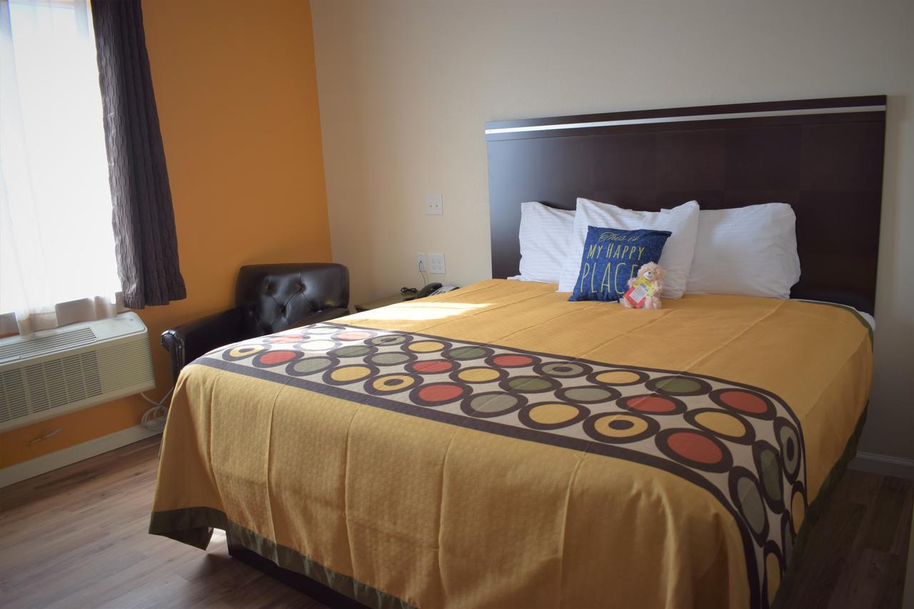 Texas Bungalows Hotel & Suites オースティン エクステリア 写真